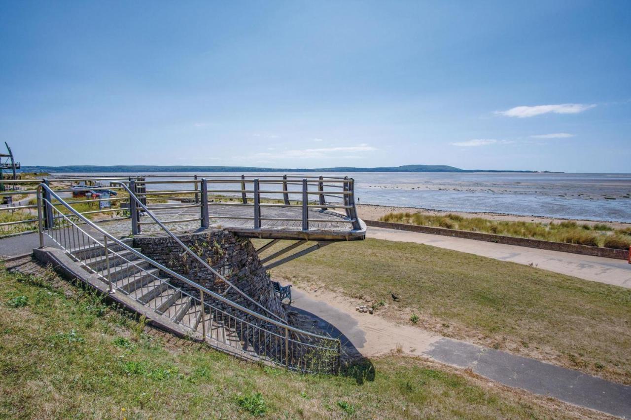 Beach View - 2 Bedroom Apartment - Llanelli Eksteriør bilde